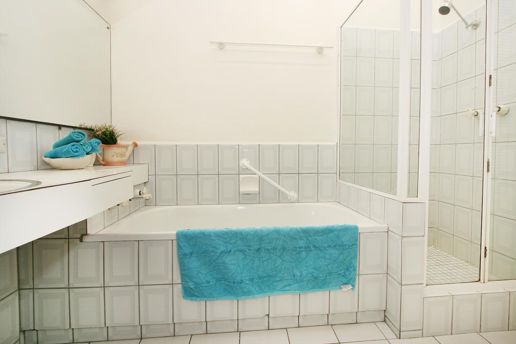 Wattle Holiday Rental Мельбурн Номер фото